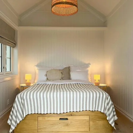 Modern & Charming Summer House Near Risor Sondeled