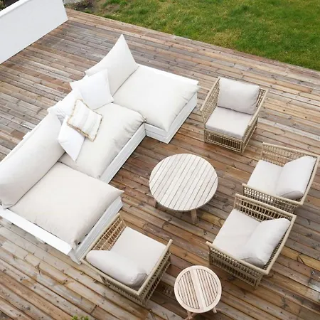 Modern & Charming Summer House Near Risor Casa de Férias *