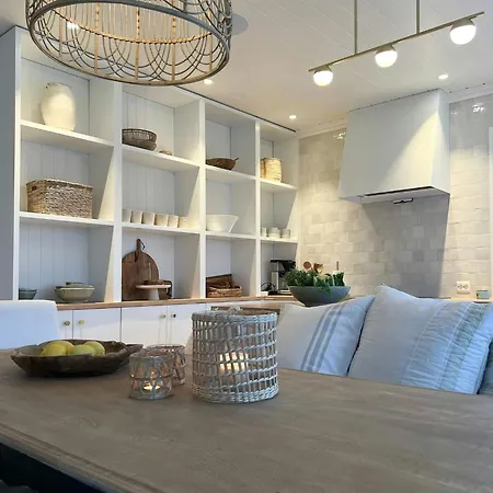 Dom wakacyjny Modern & Charming Summer House Near Risor *