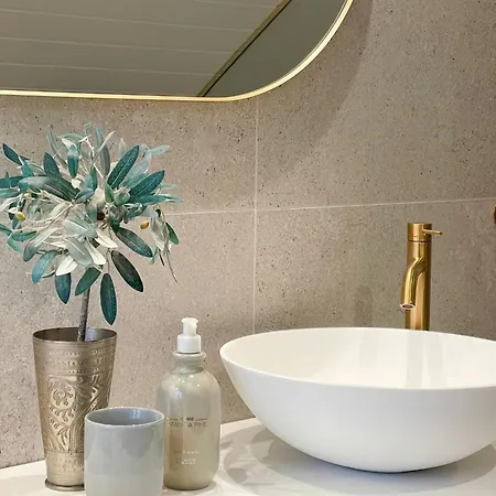 Modern & Charming Summer House Near Risor *